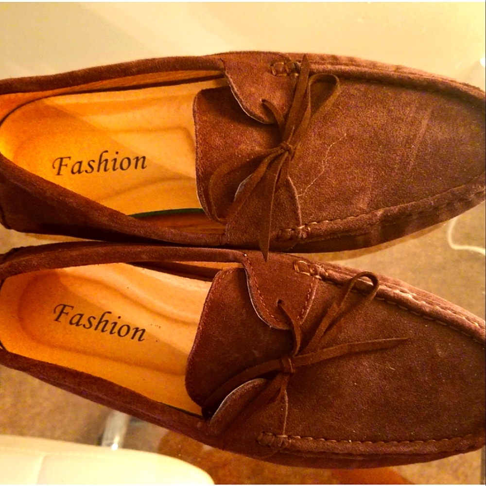 Fashion brand women's loafer. Size 8.5 (US).